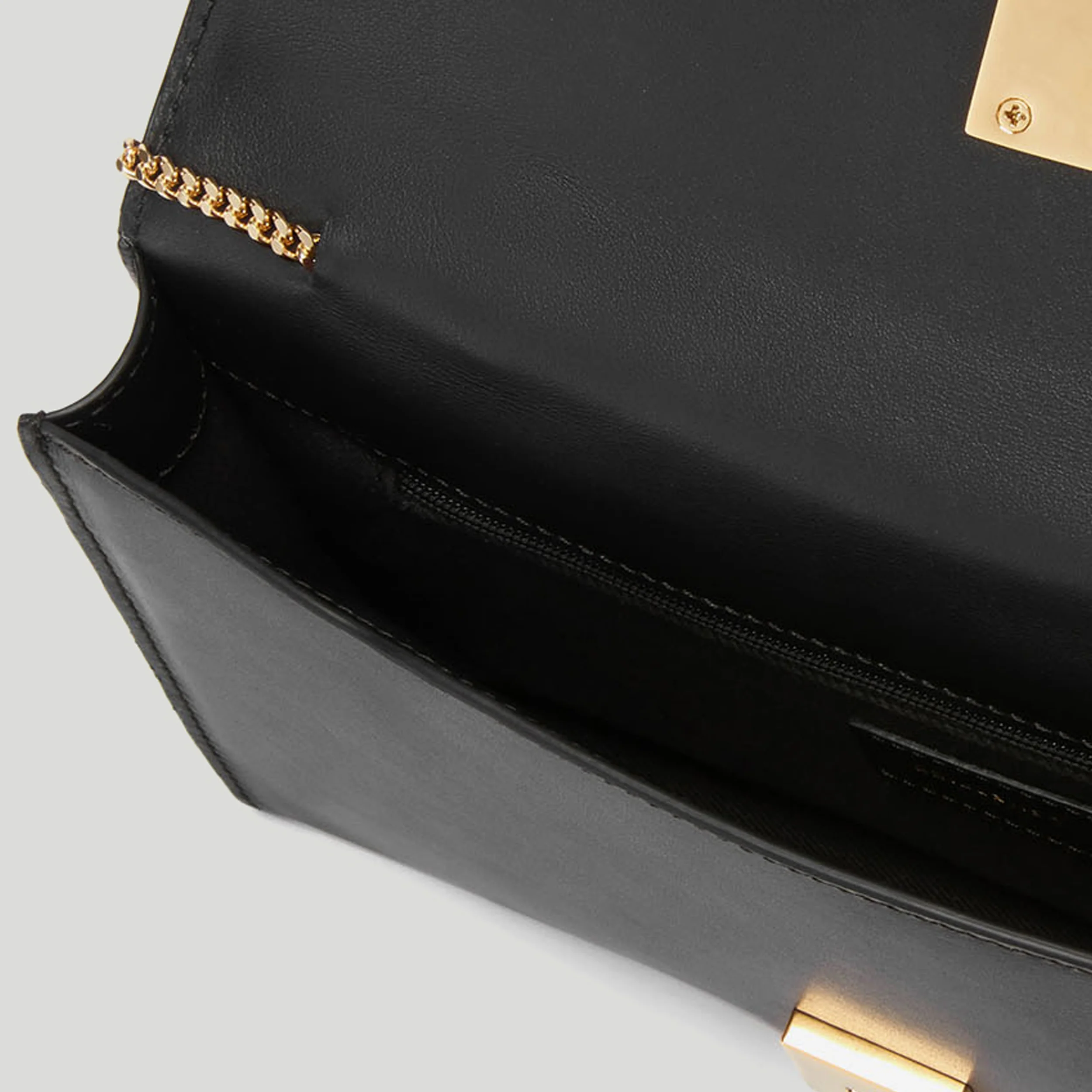 The Vancouver Clutch - Image 5
