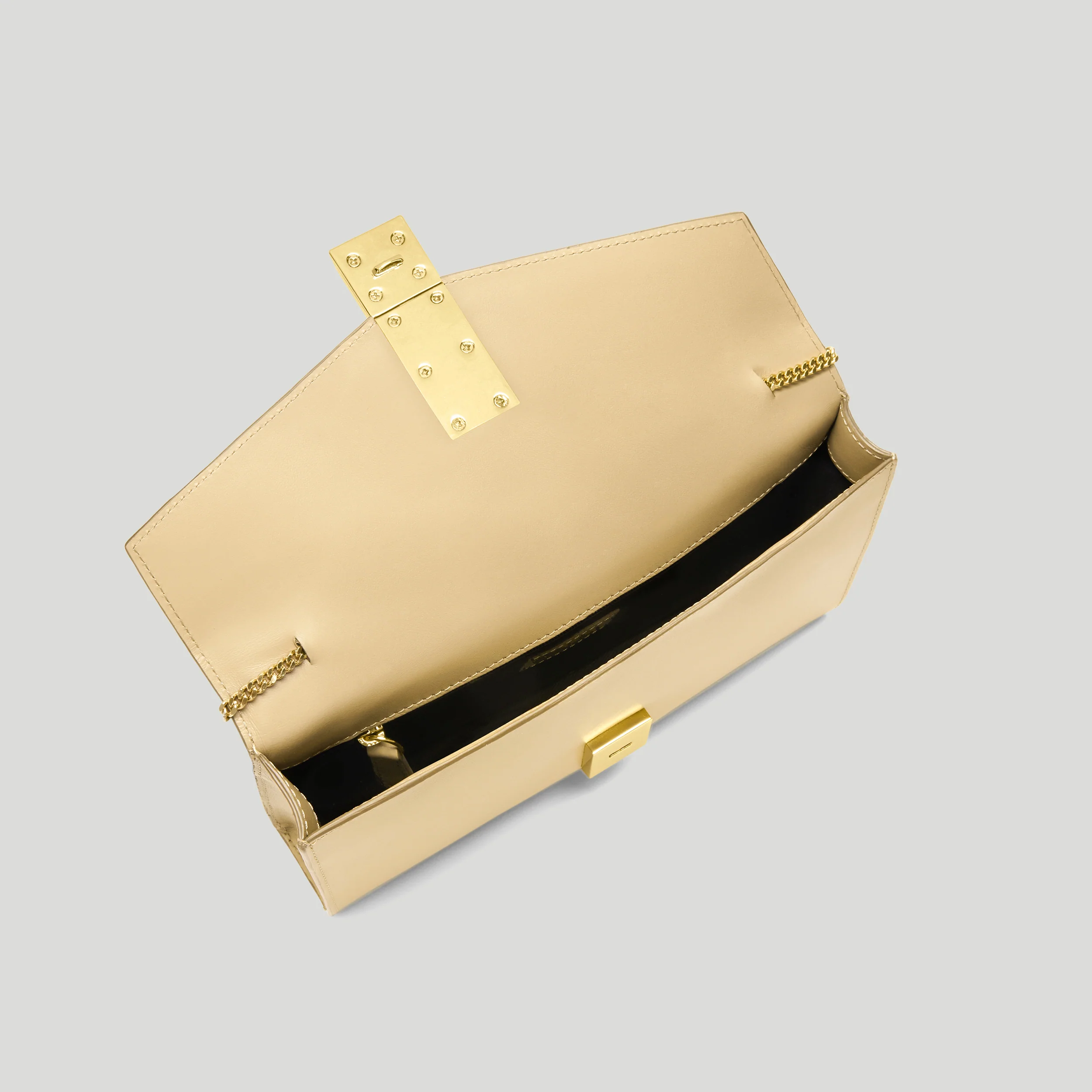 The Vancouver Clutch - Image 4