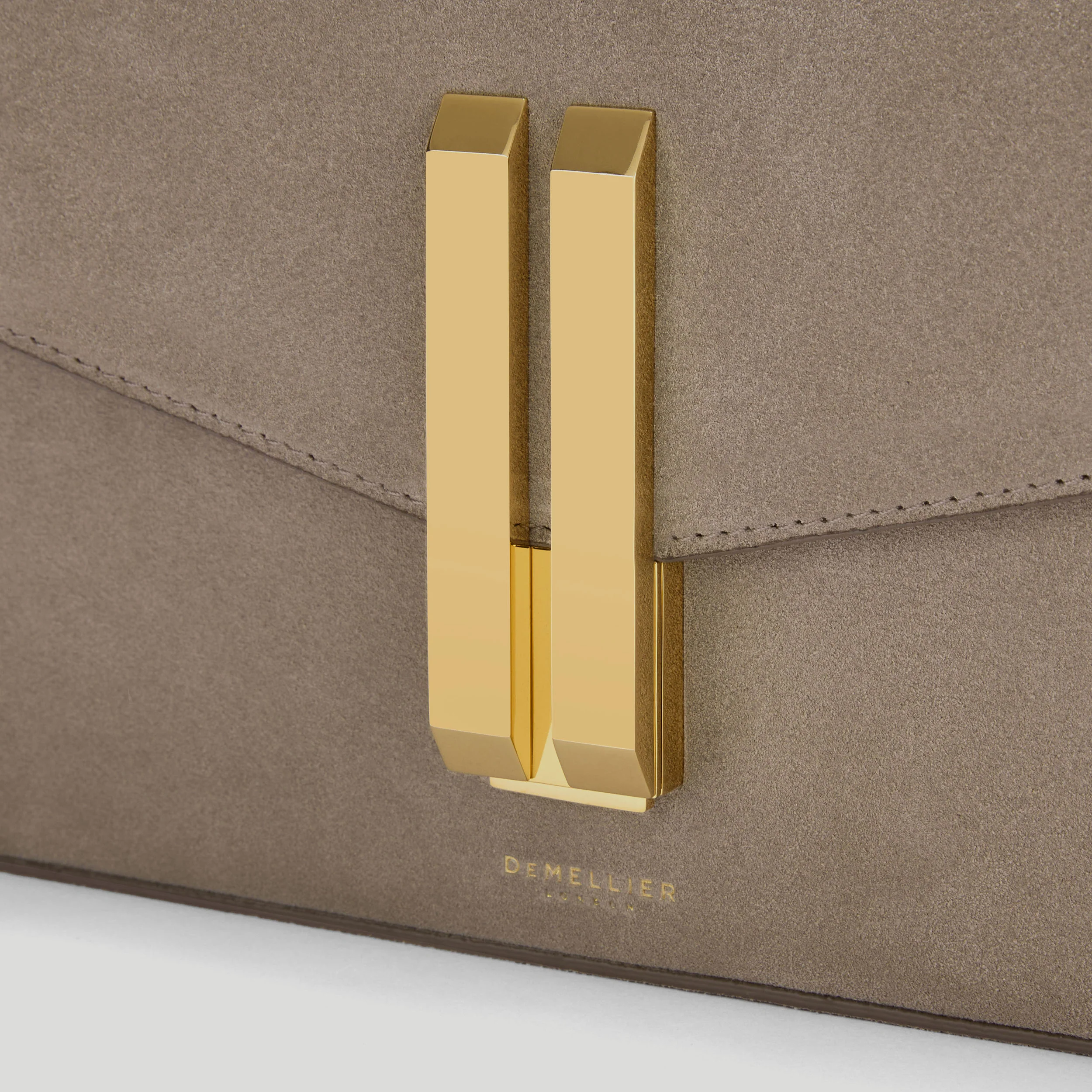 The Vancouver Clutch - Image 3