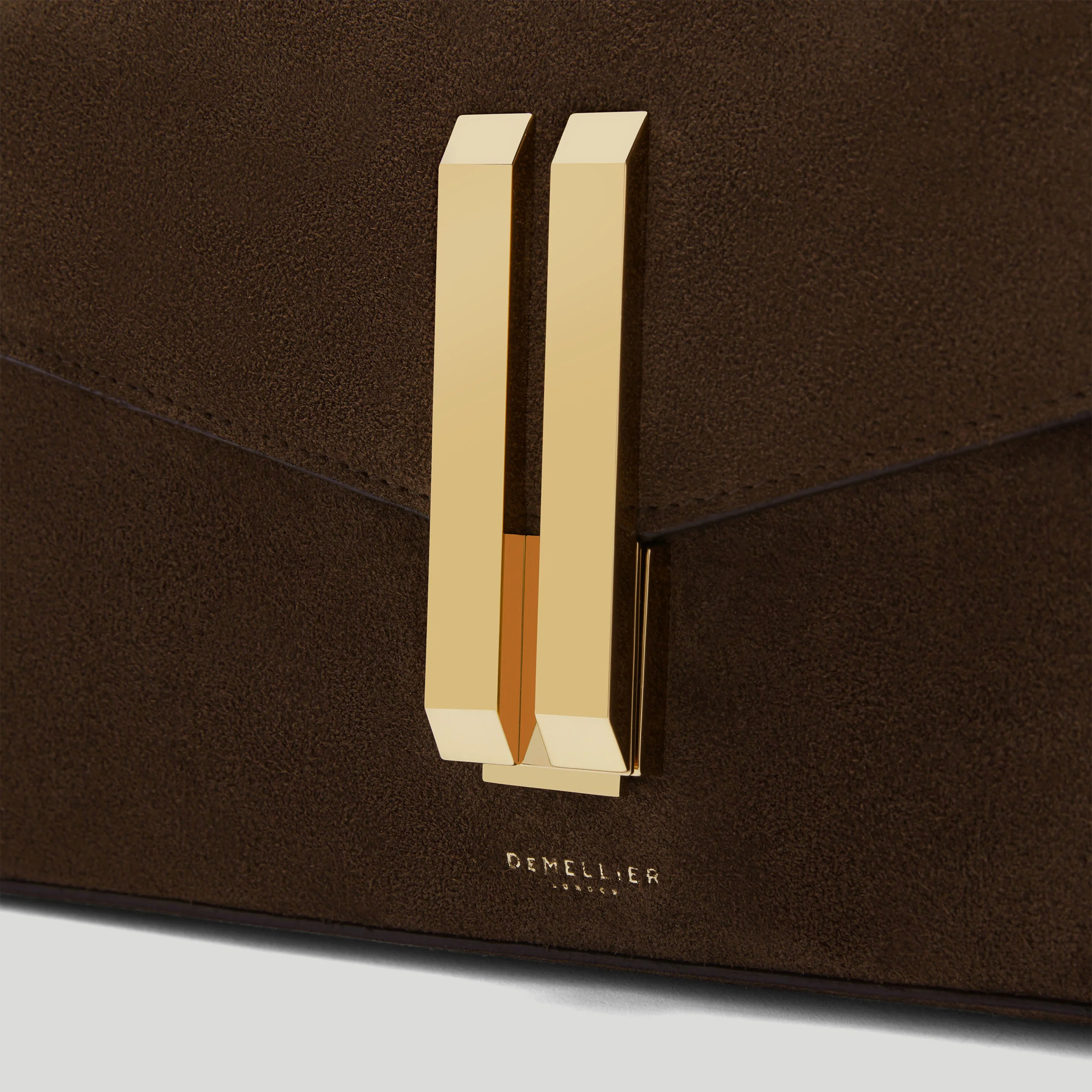 The Vancouver Clutch - Image 3